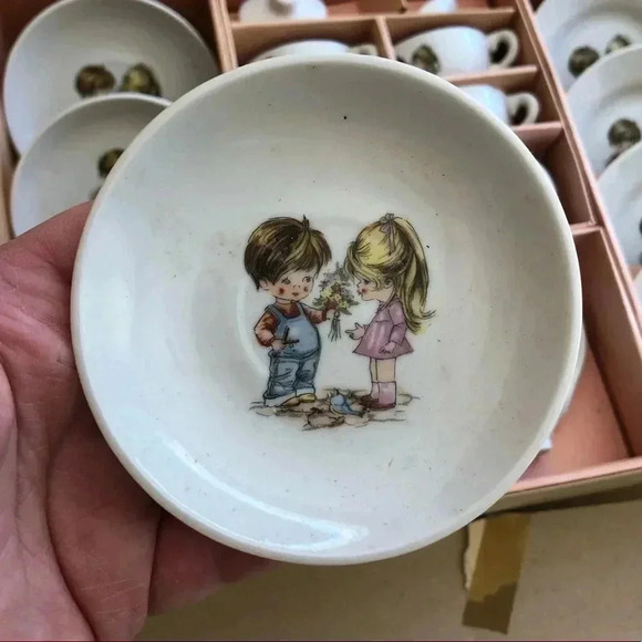 Vintage Toy Tea Set 1970’s - Picture 2 of 7